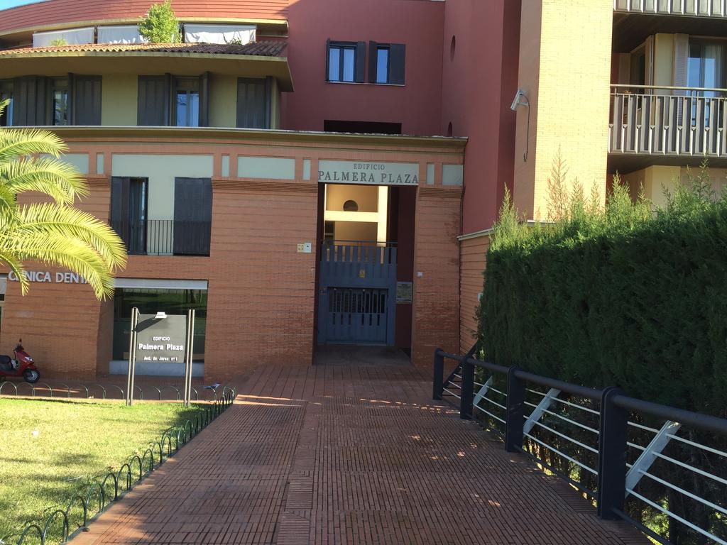 Hipalis Palmera Siviglia Esterno foto